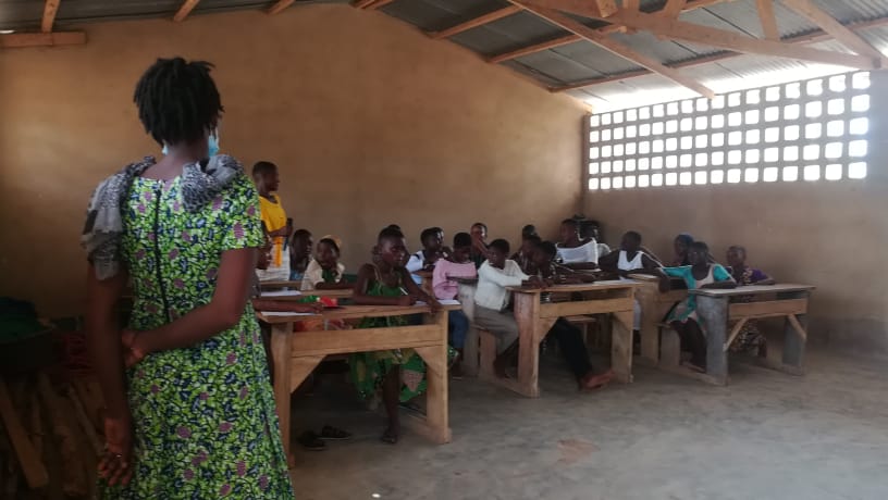 Gestion de l’hygiène menstruelle , le CMS ALPHA & Omega poursuit sa collaboration avec APASIC-Togo